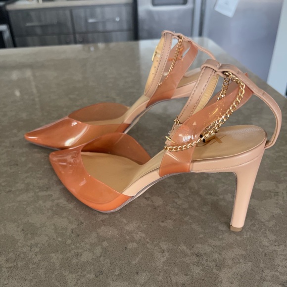 Nordstrom XOXOX Pointy Clear Closed Toe Heel - Picture 2 of 5